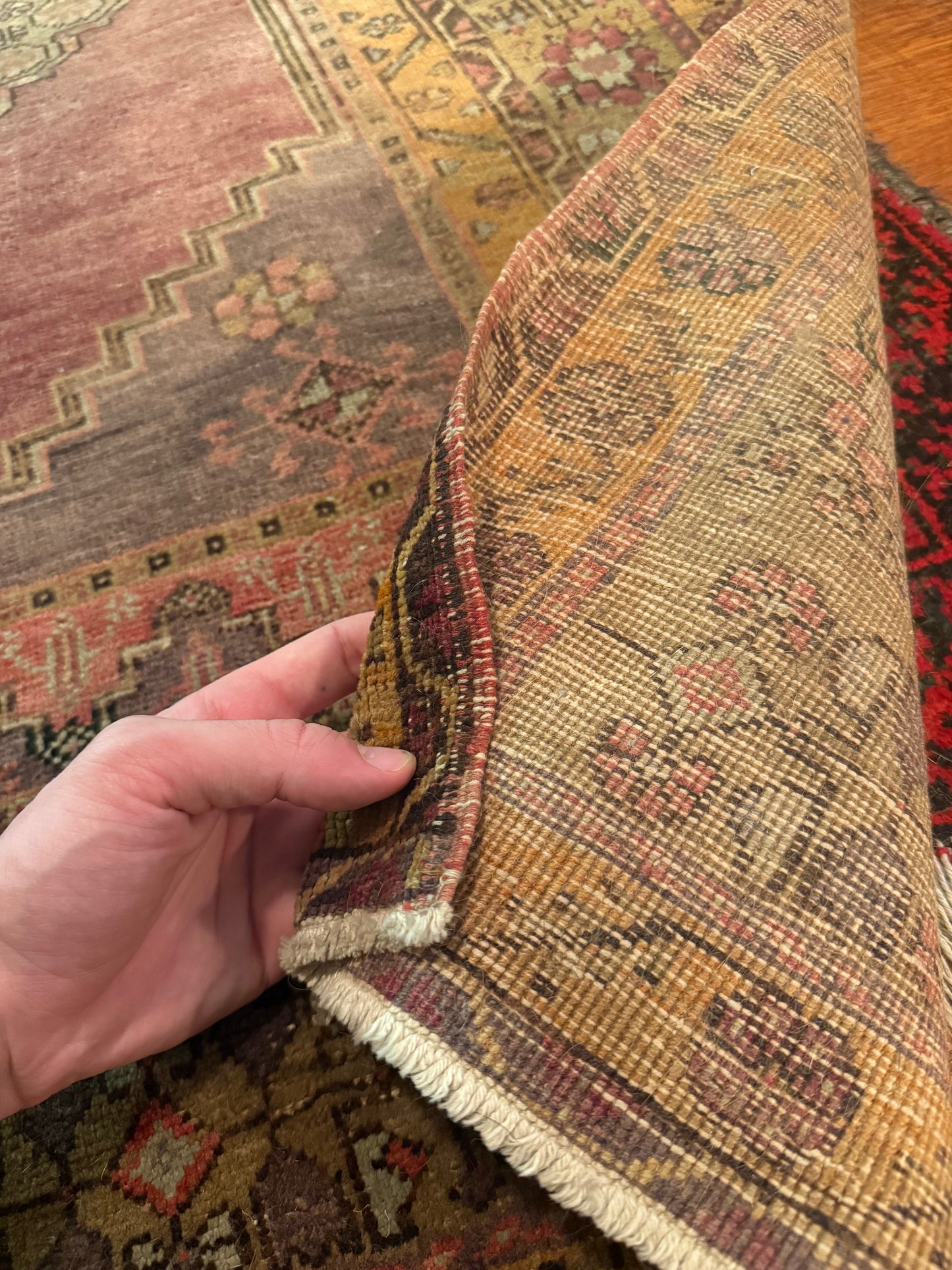 Vintage Hand-Knotted Turkish Taspinar 3’10 x 5’4