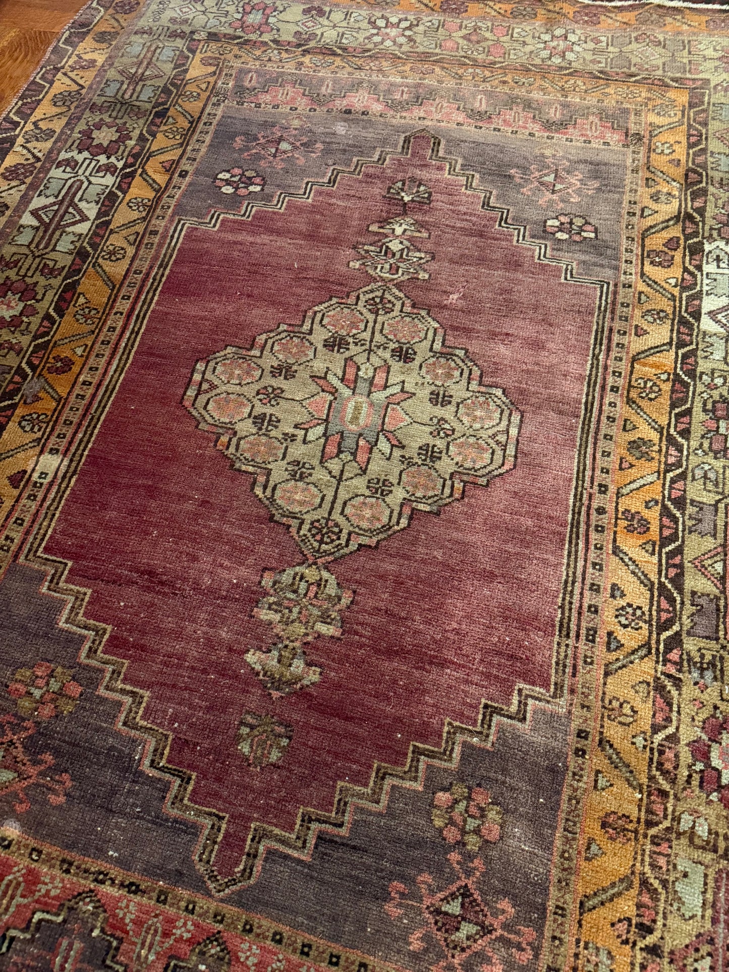 Vintage Hand-Knotted Turkish Taspinar  3’10 x 5’4