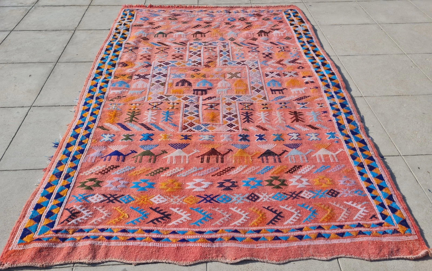 Vintage Hand-Woven Moroccan Berber Kilim 4'9" x 3'4"
