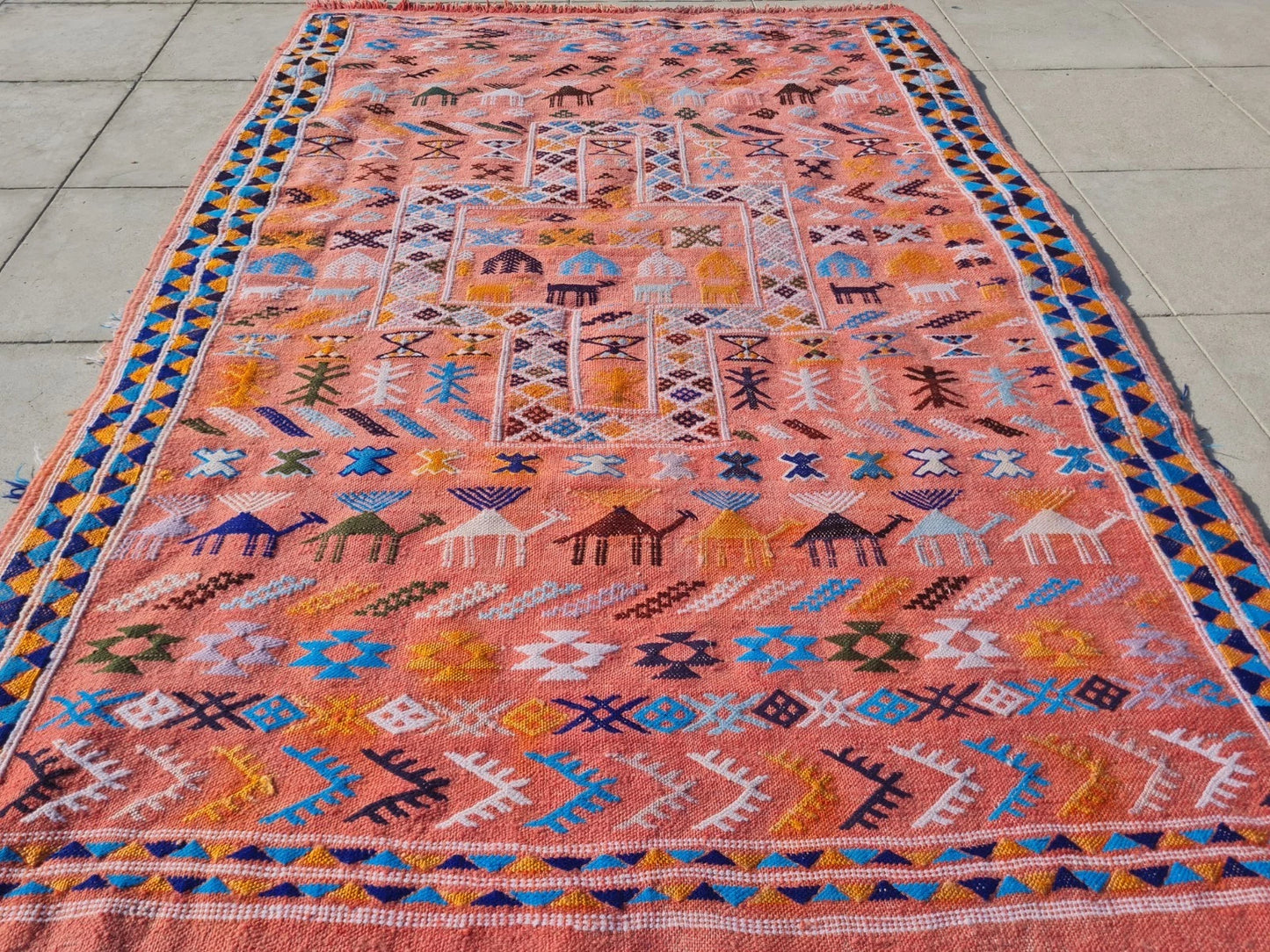 Vintage Hand-Woven Moroccan Berber Kilim 4'9" x 3'4"