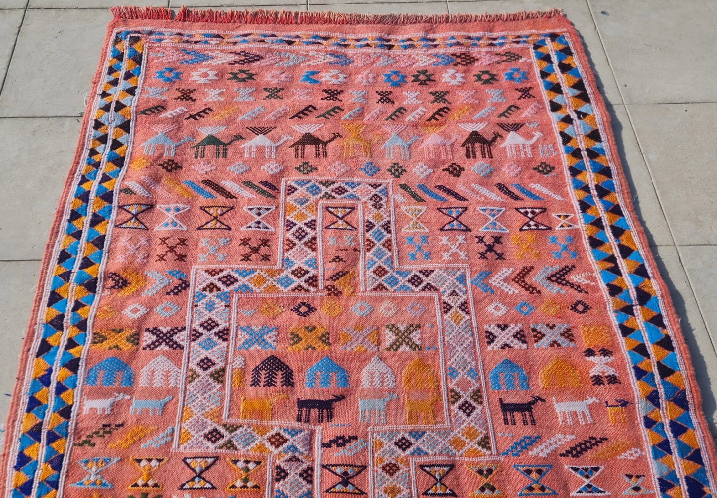 Vintage Hand-Woven Moroccan Berber Kilim 4'9" x 3'4"