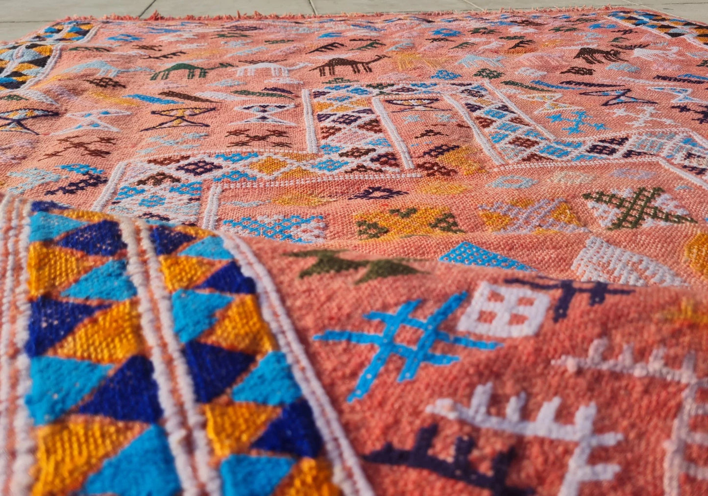 Vintage Hand-Woven Moroccan Berber Kilim 4'9" x 3'4"