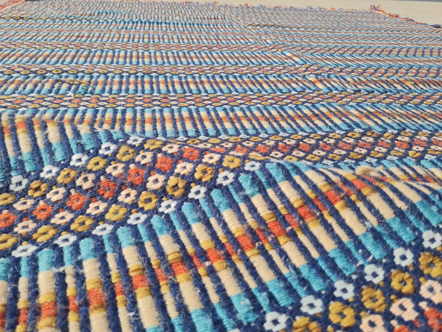 Vintage Hand-Woven Persian Jajim Kilim 6'11" x 4'9"